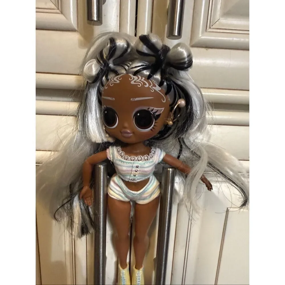 LOL Surprise OMG Color Changing Hair Sunshine Makeover Switches Fashion Doll 9”